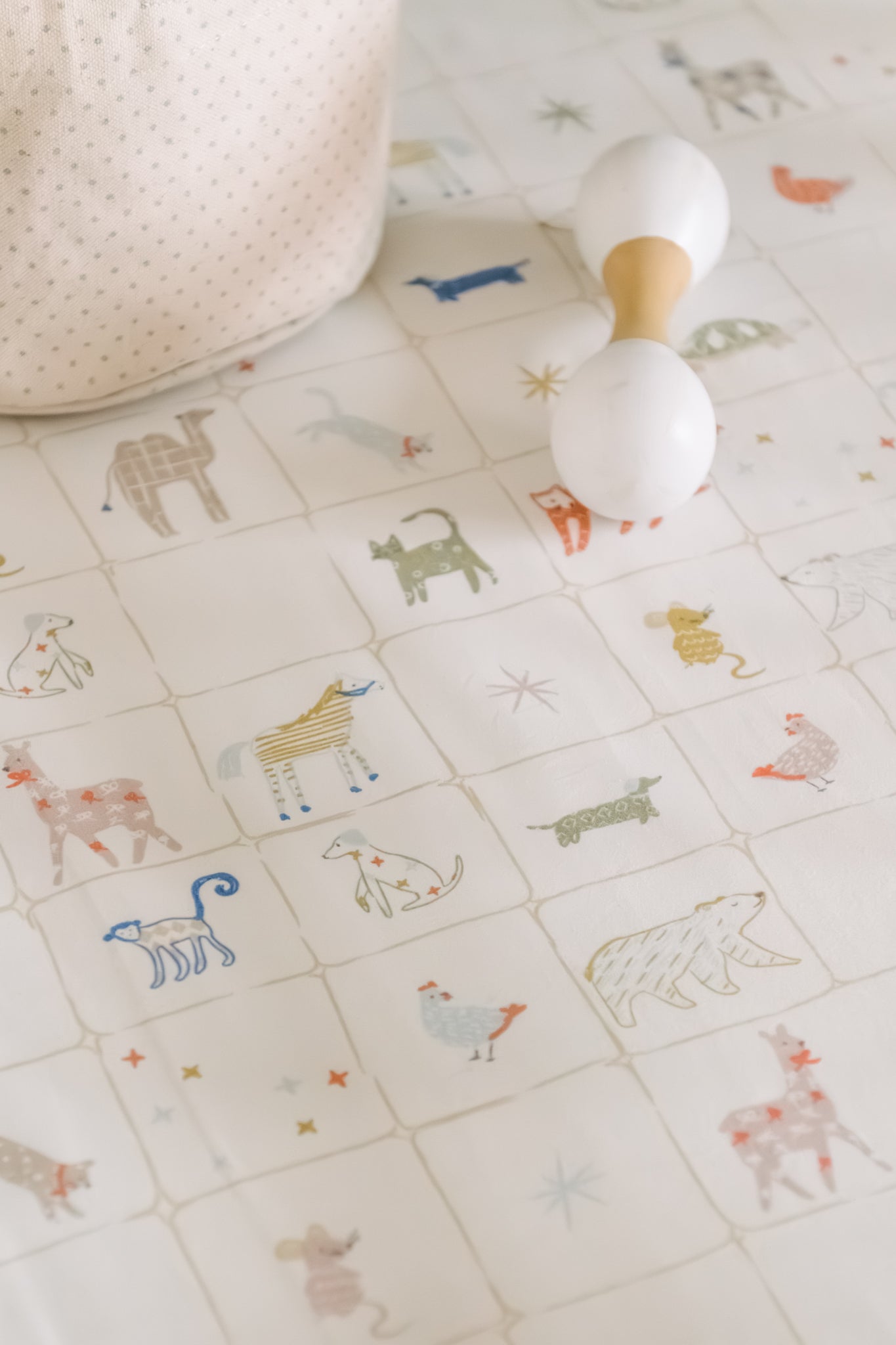 Organic Cotton Crib Sheet - Animal Shuffle